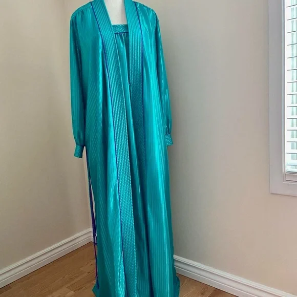 Dominique Vibrant Turquoise Robe - Picture 4 of 8